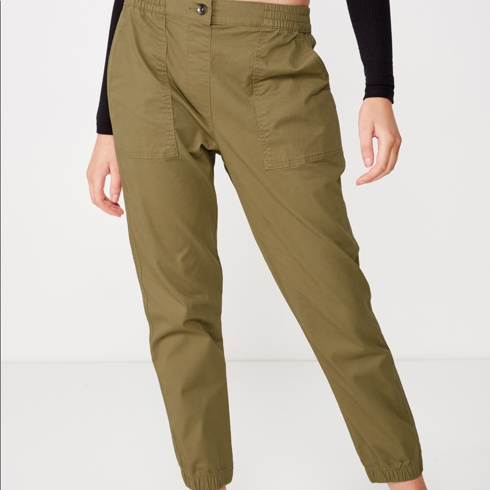 Womens cotton on cuffed chino joggers size 6 NWOT